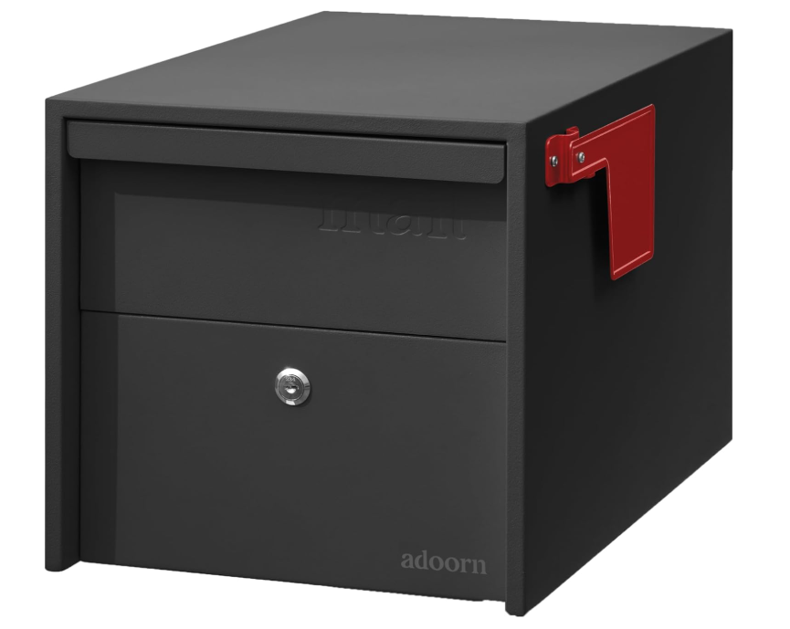 Lockable Post Mount Mailbox | Small (Black)